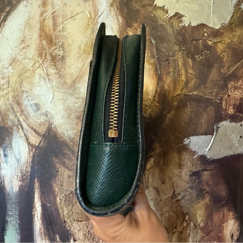 Louis Vuitton Taiga Baikal Leather Wristlet Bag - Picture 7 of 12